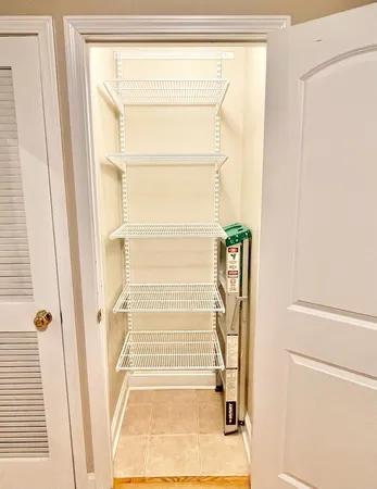 $345,000 | 4444 North Beacon Street, Unit 1, Chicago, IL 60640