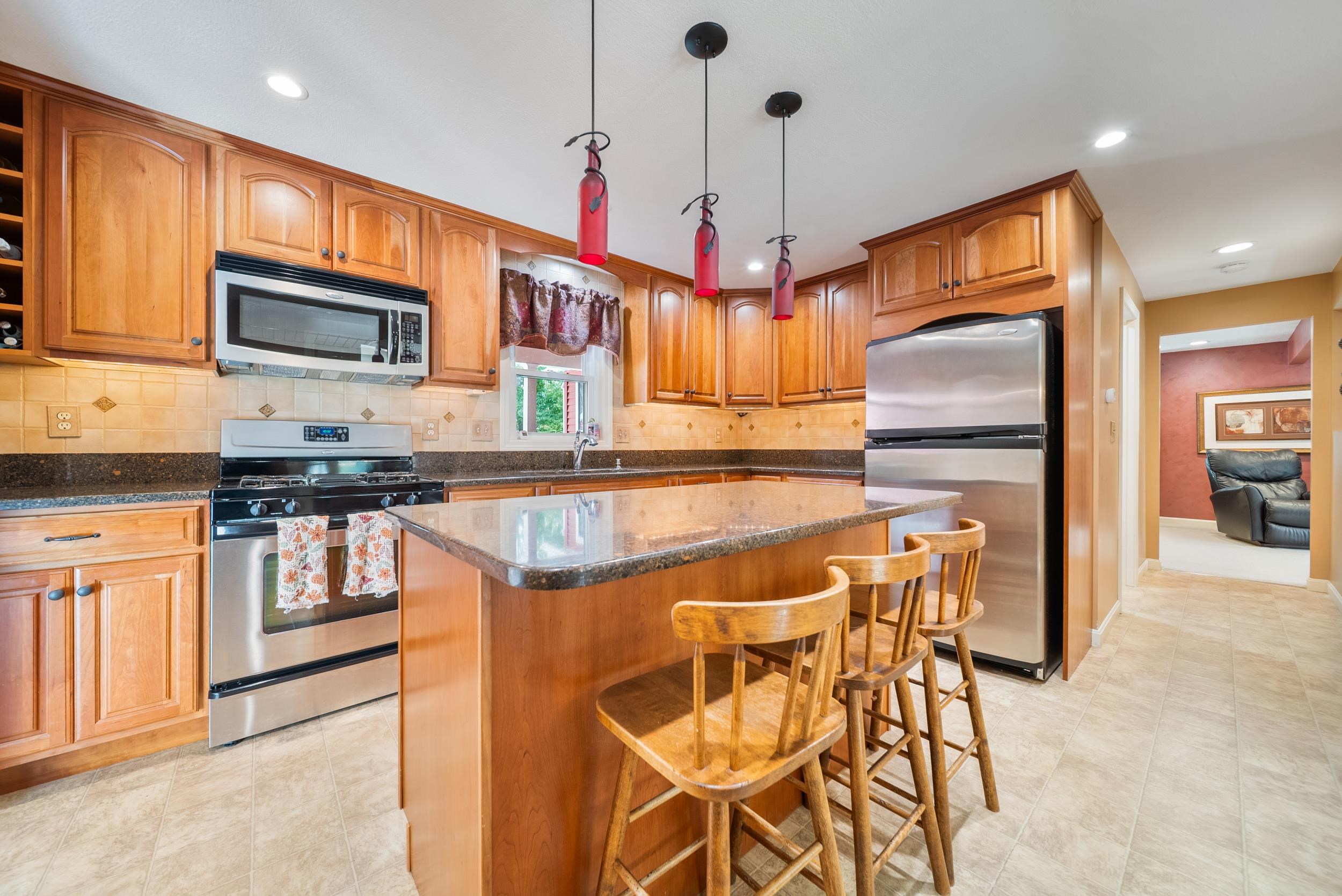 42 Cota Road Merrimack, NH 03054 - Photo 14 of 59