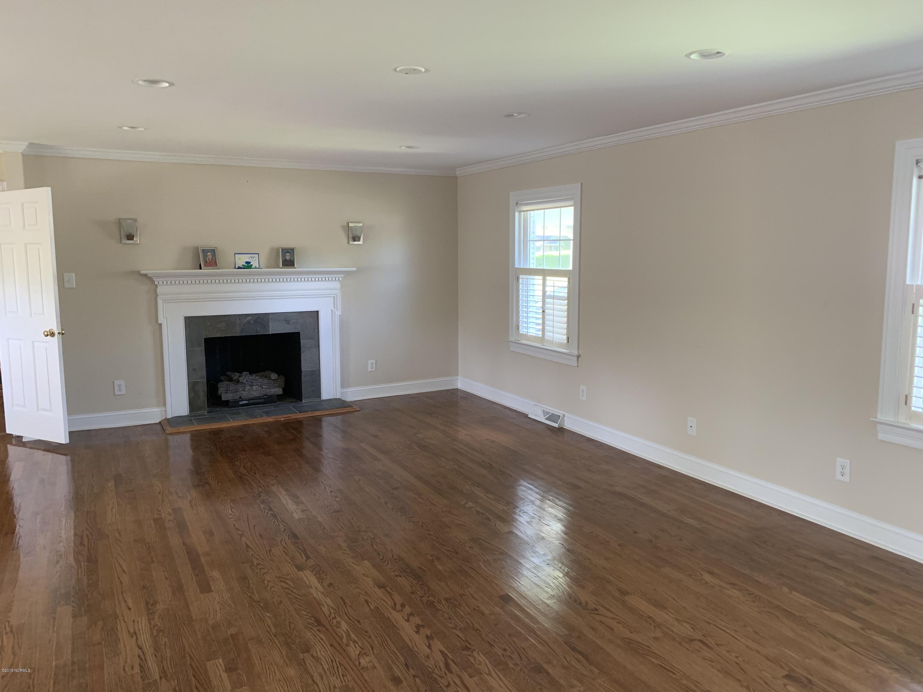 1903 Greenbriar Road Kinston, NC 28501 - Photo 2 of 16 4BD1077D-A6C5-4ADE-9C8B-A8D951D11EF3