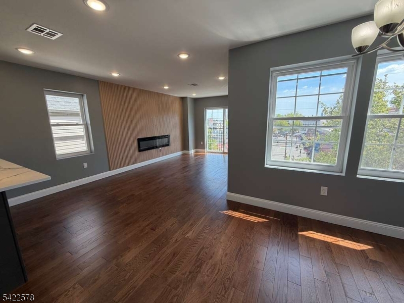 225 South 9th Street, Unit 2 Newark, NJ 07103 - Photo 4 of 14
