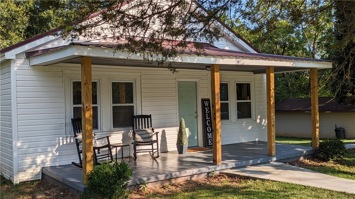 215 Mormon Church Road Seneca, SC 29678 - Photo 1 of 22 Gallery Image 1