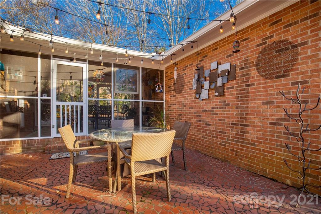 585 Briarwood Road Lancaster, SC 29720 - Photo 30 of 34 Gallery Image 30