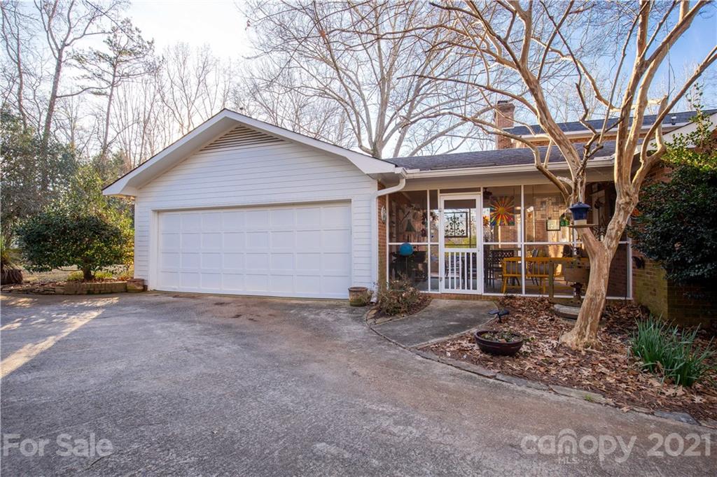 585 Briarwood Road Lancaster, SC 29720 - Photo 4 of 34 Gallery Image 4