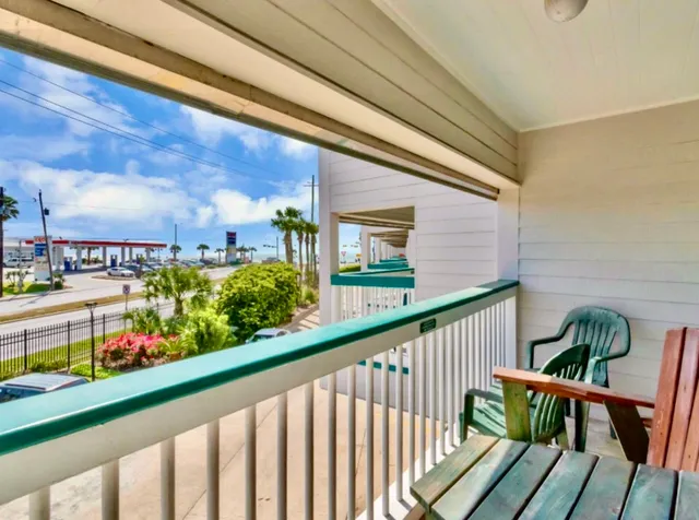 $139,999 | 6102 Seawall Boulevard, Unit 111, Galveston, TX 77551