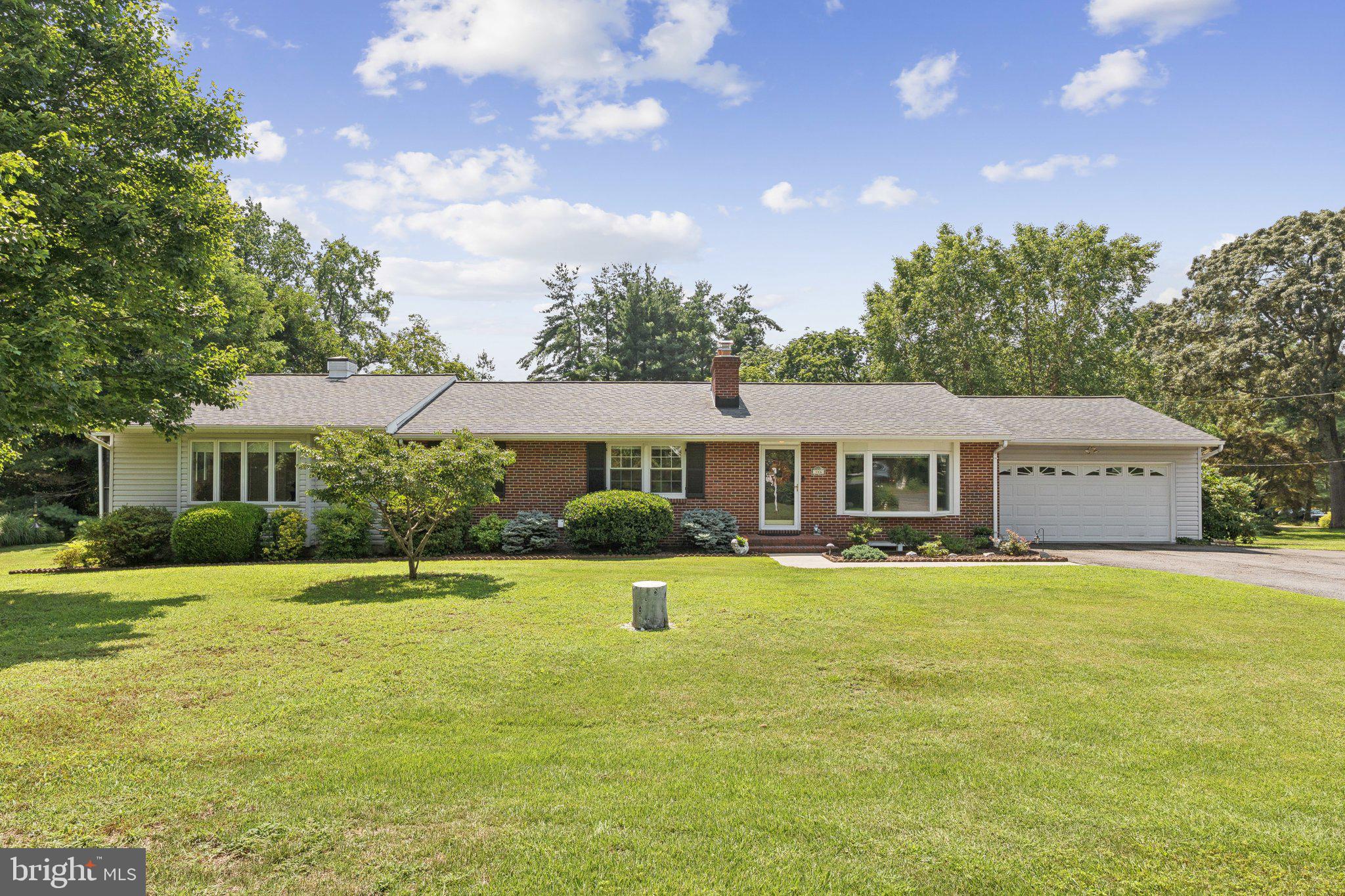 346 Edgewater Road Pasadena, MD 21122 - Photo 1 of 75