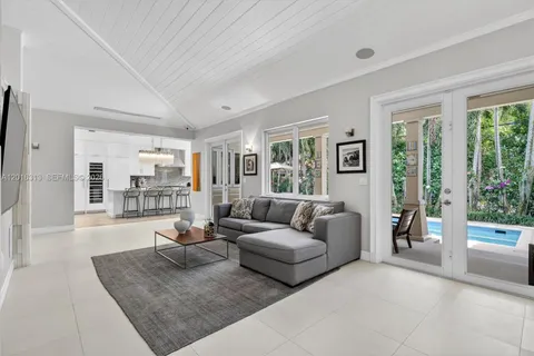 $3,620,000 | 442 Amalfi Avenue, Coral Gables, FL 33146