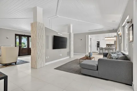 $3,620,000 | 442 Amalfi Avenue, Coral Gables, FL 33146