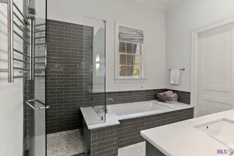 $569,900 | 4025 Perkins Lane, Baton Rouge, LA 70808