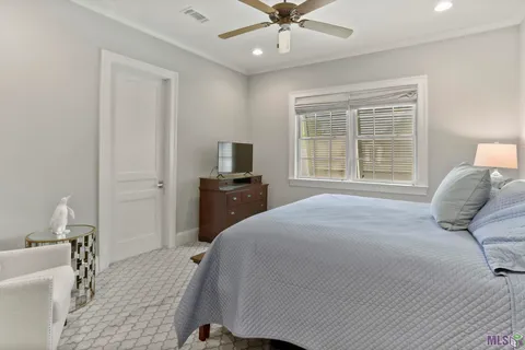 $569,900 | 4025 Perkins Lane, Baton Rouge, LA 70808