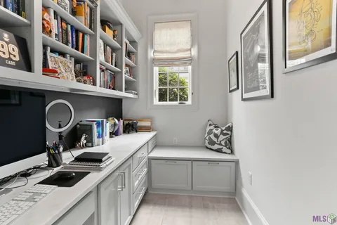 $569,900 | 4025 Perkins Lane, Baton Rouge, LA 70808