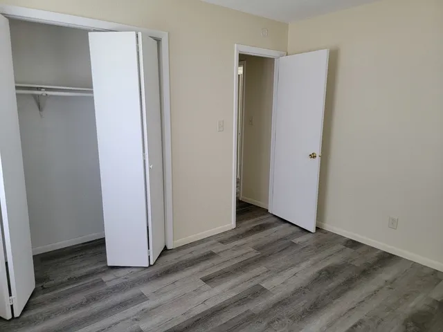 $115,000 | 1606 Indiana Street, Bloomington, IL 61701