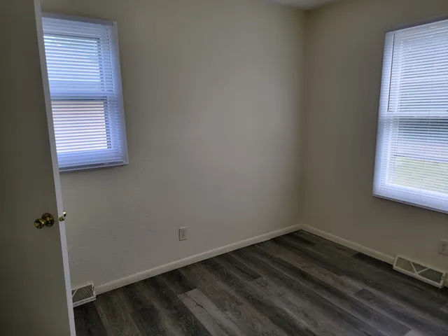 $115,000 | 1606 Indiana Street, Bloomington, IL 61701