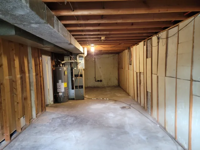 $115,000 | 1606 Indiana Street, Bloomington, IL 61701