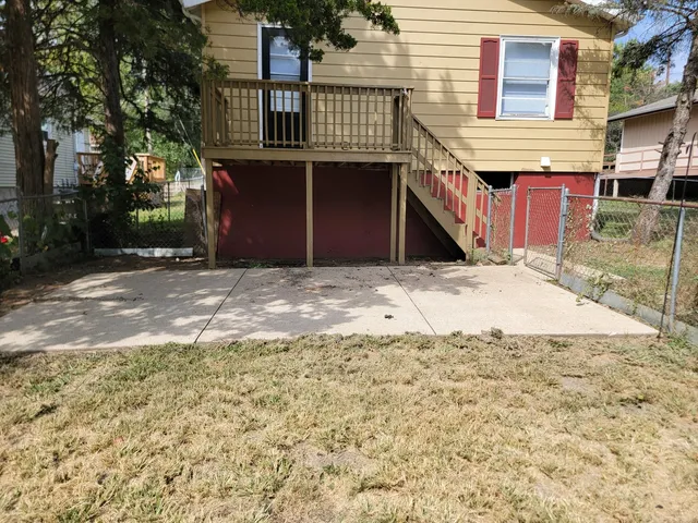 $115,000 | 1606 Indiana Street, Bloomington, IL 61701