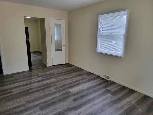 $115,000 | 1606 Indiana Street, Bloomington, IL 61701