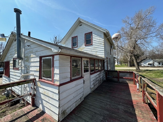102 North Jackson Street Gardner, IL 60424 - Photo 23 of 23 a view of a house with a yard
