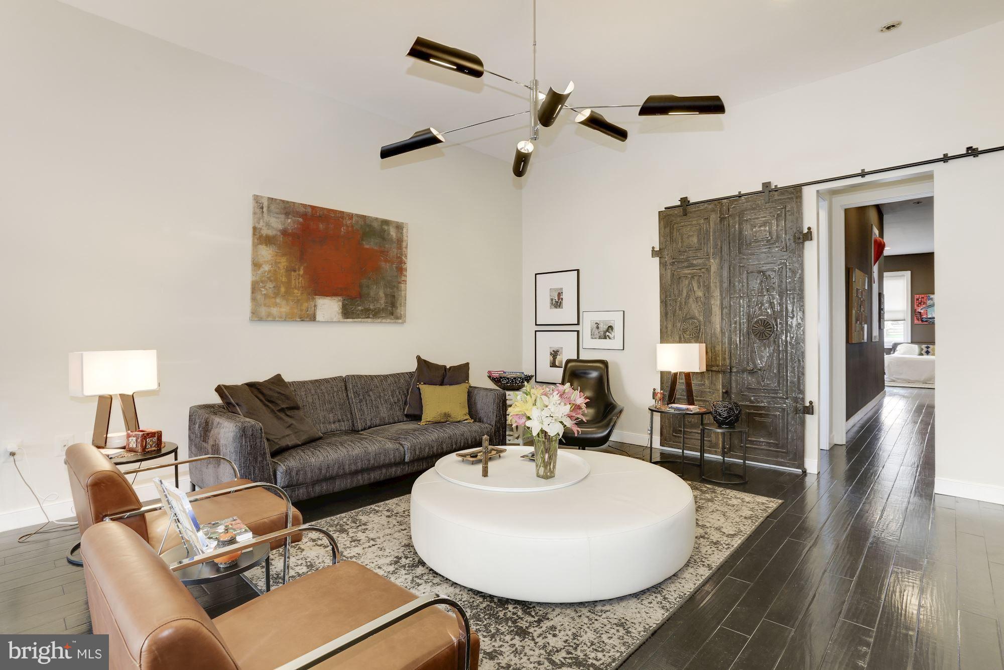 1324 Q Street Northwest, Unit A Washington, DC 20009 - Photo 2 of 28 Family Room