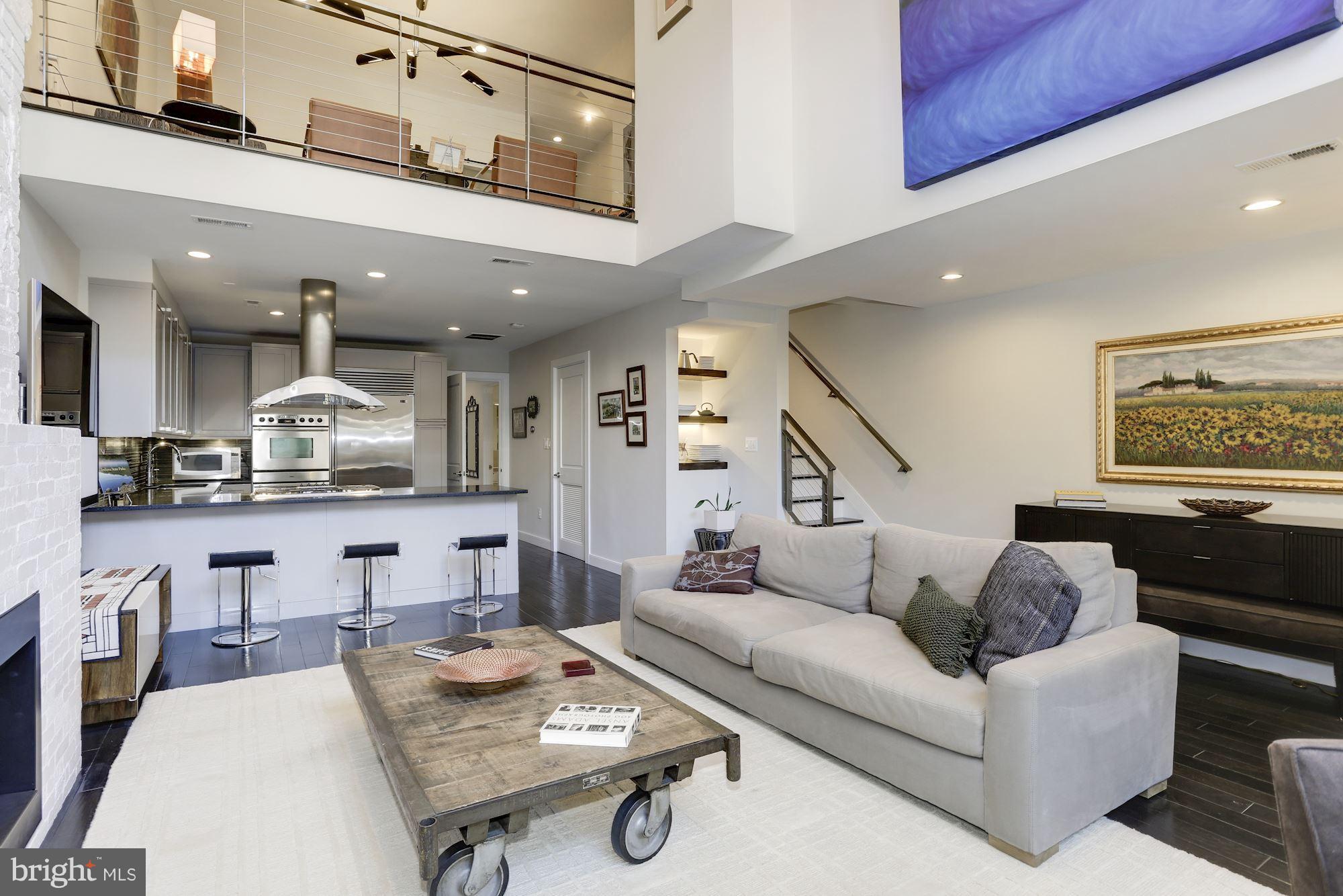 1324 Q Street Northwest, Unit A Washington, DC 20009 - Photo 16 of 28 Family Room