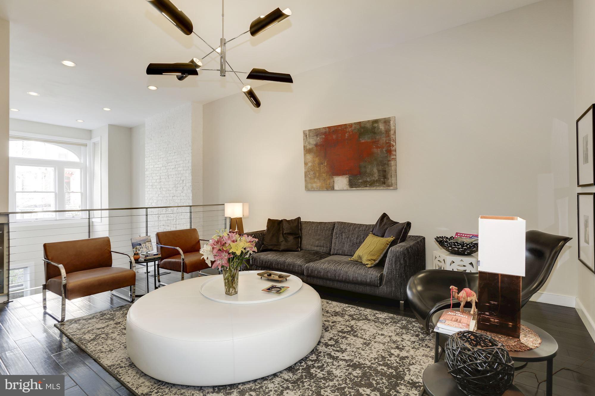 1324 Q Street Northwest, Unit A Washington, DC 20009 - Photo 3 of 28 Family Room