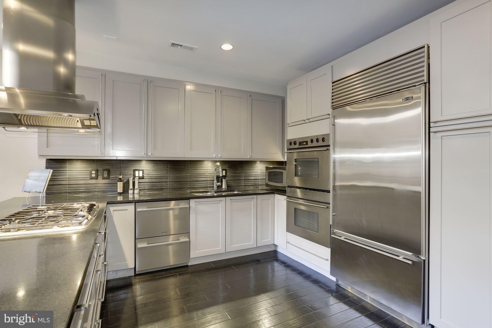 1324 Q Street Northwest, Unit A Washington, DC 20009 - Photo 21 of 28 Kitchen