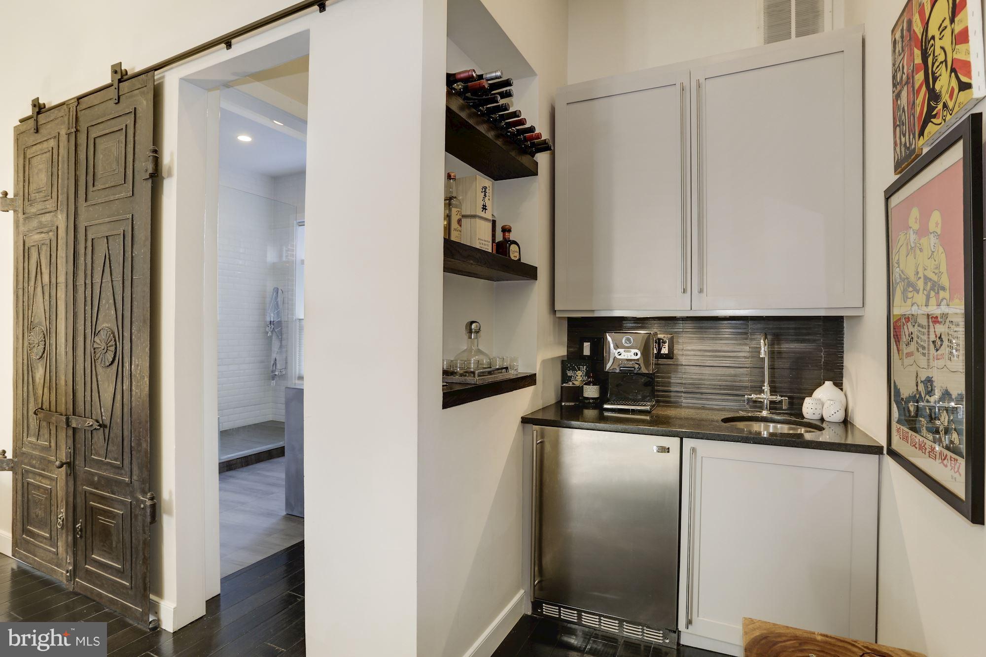 1324 Q Street Northwest, Unit A Washington, DC 20009 - Photo 5 of 28 Family Room