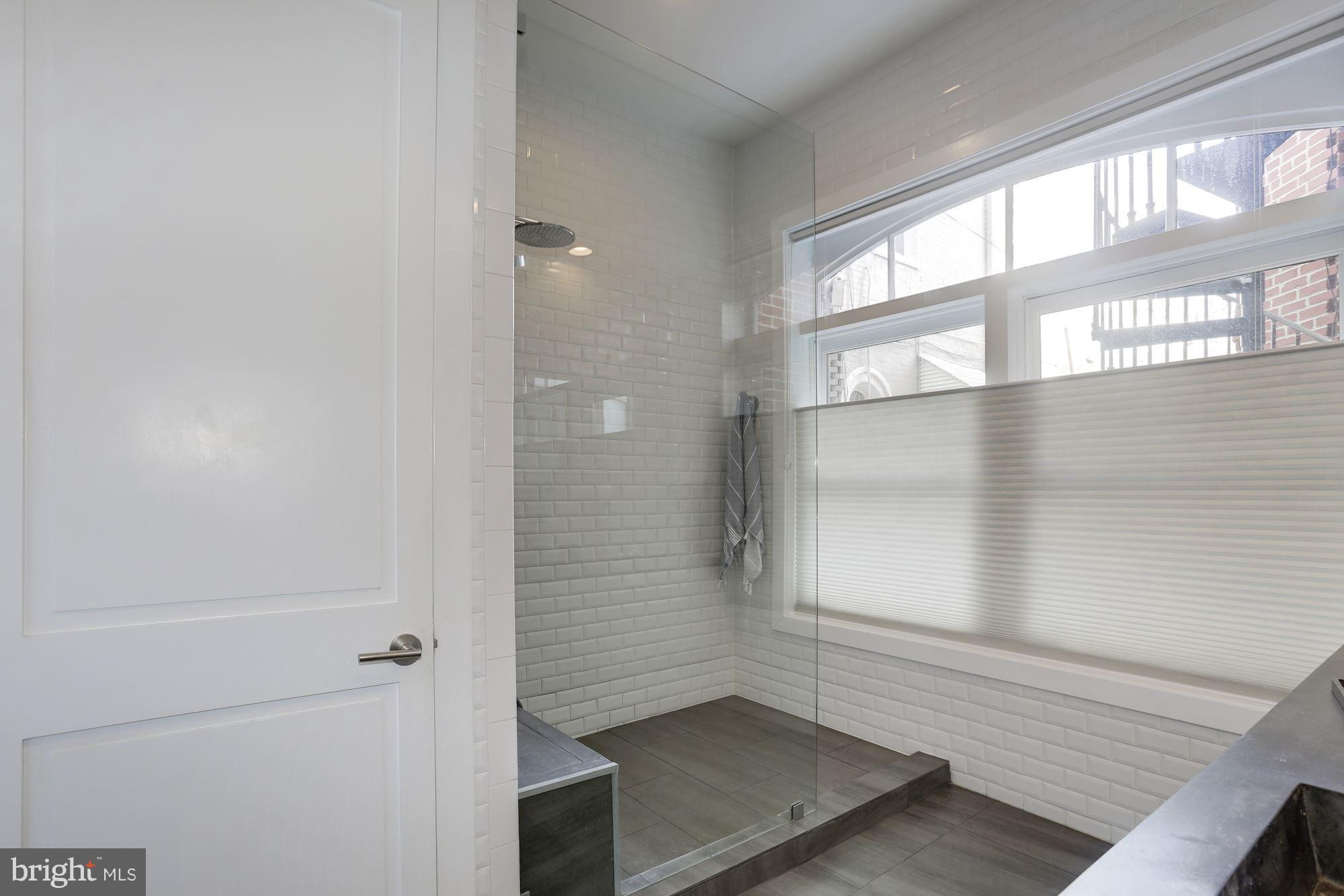 1324 Q Street Northwest, Unit A Washington, DC 20009 - Photo 6 of 28 Bath (Master)
