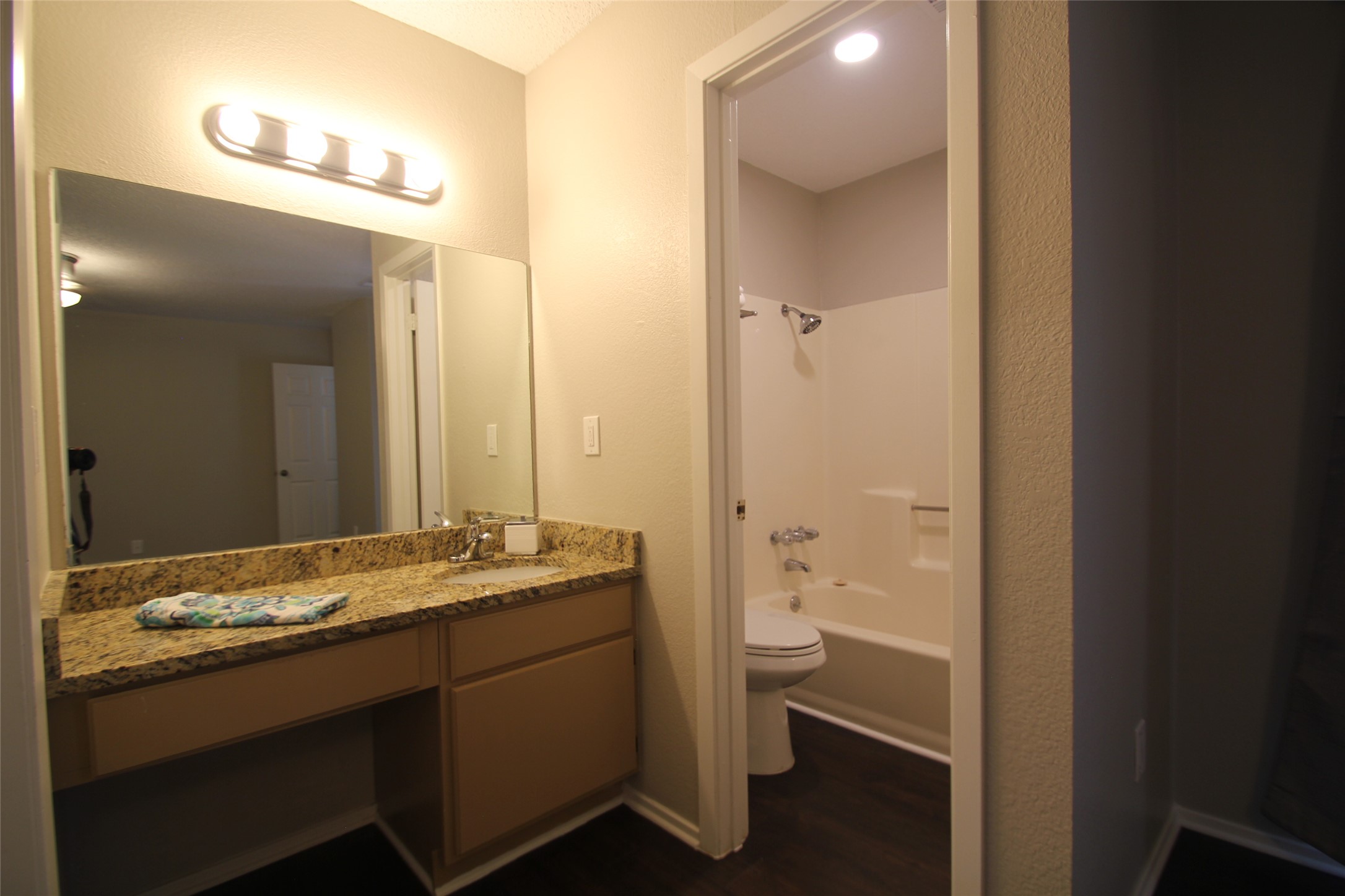 1712 Cinnamon Path, Unit A Austin, TX 78704 - Photo 27 of 33