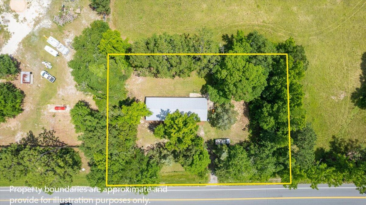 3591 Highway 20 Freeport, FL 32439 - Photo 6 of 23 a view of a garden