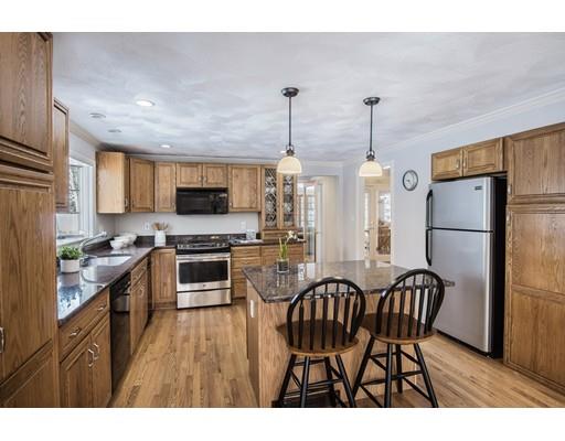 39 Dascomb Road Andover, MA 01810 - Photo 5 of 30 Gallery Image 5