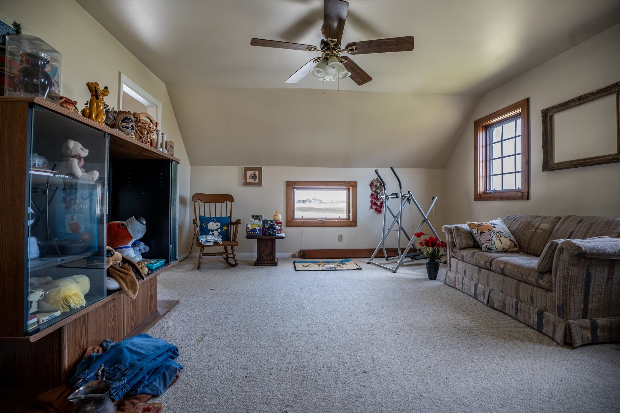13965 East Dutch Road Rochelle, IL 61068 - Photo 17 of 50 a living room with furniture and a window