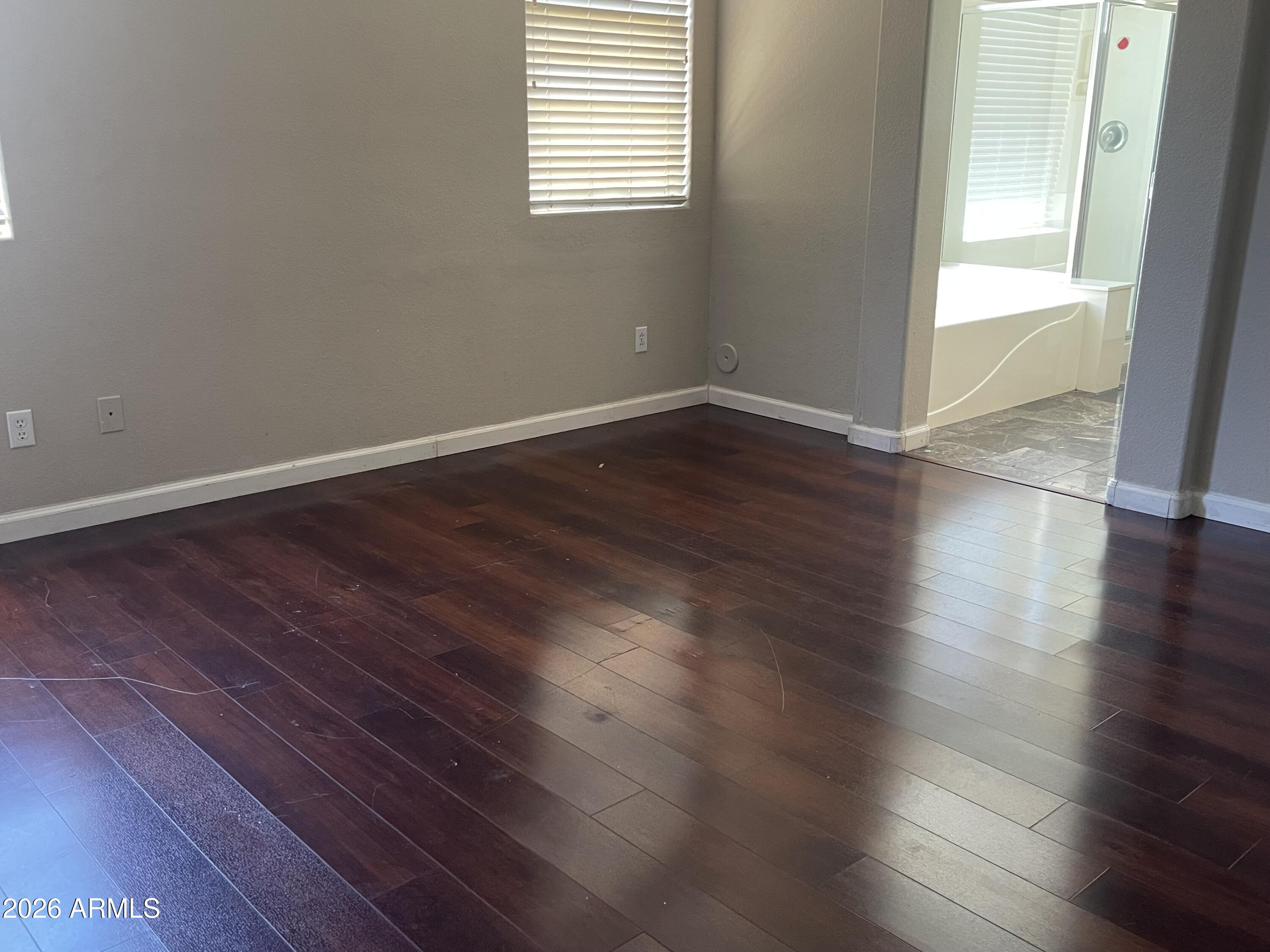 844 South Roca Court Gilbert, AZ 85296 - Photo 2 of 5 IMG_2626