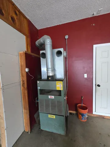 $550,000 | 391 School Street, Unity, ME 04988