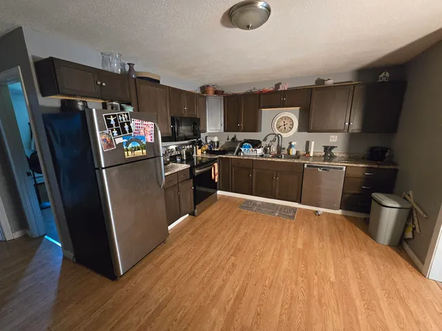 $550,000 | 391 School Street, Unity, ME 04988