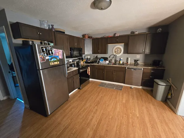 $550,000 | 391 School Street, Unity, ME 04988