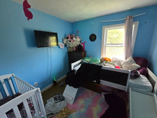 $550,000 | 391 School Street, Unity, ME 04988