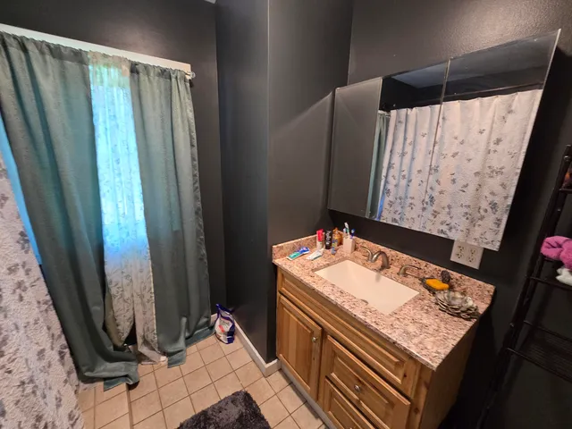 $550,000 | 391 School Street, Unity, ME 04988