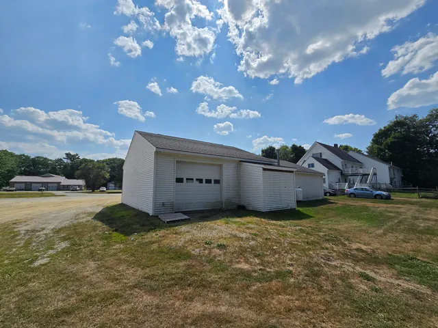 $550,000 | 391 School Street, Unity, ME 04988