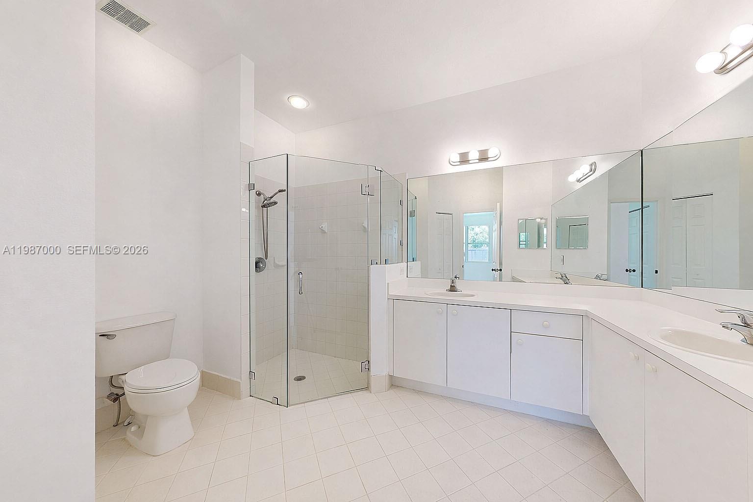 2014 Northeast 38th Road, Unit 2014 Homestead, FL 33033 - Photo 16 of 37