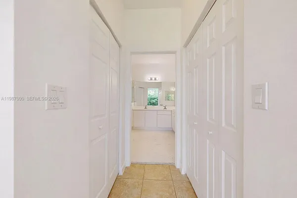 $3,200 | 2014 Northeast 38th Road, Unit 2014, Homestead, FL 33033