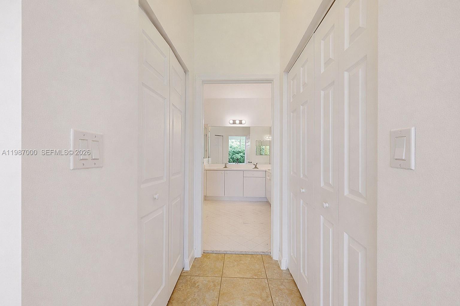 2014 Northeast 38th Road, Unit 2014 Homestead, FL 33033 - Photo 19 of 37 (Primary Room)