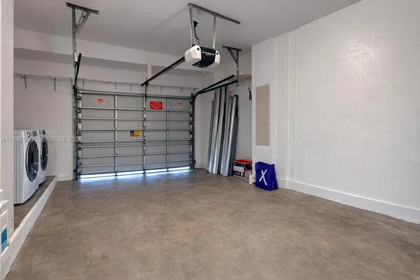 $3,200 | 2014 Northeast 38th Road, Unit 2014, Homestead, FL 33033