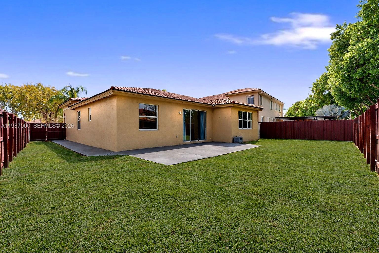 2014 Northeast 38th Road, Unit 2014 Homestead, FL 33033 - Photo 31 of 37