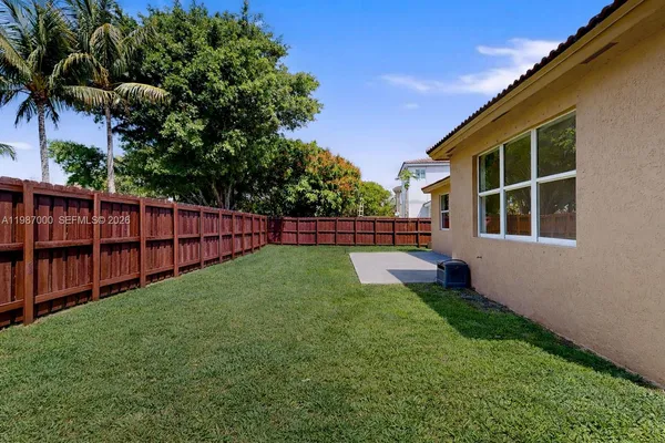 $3,200 | 2014 Northeast 38th Road, Unit 2014, Homestead, FL 33033