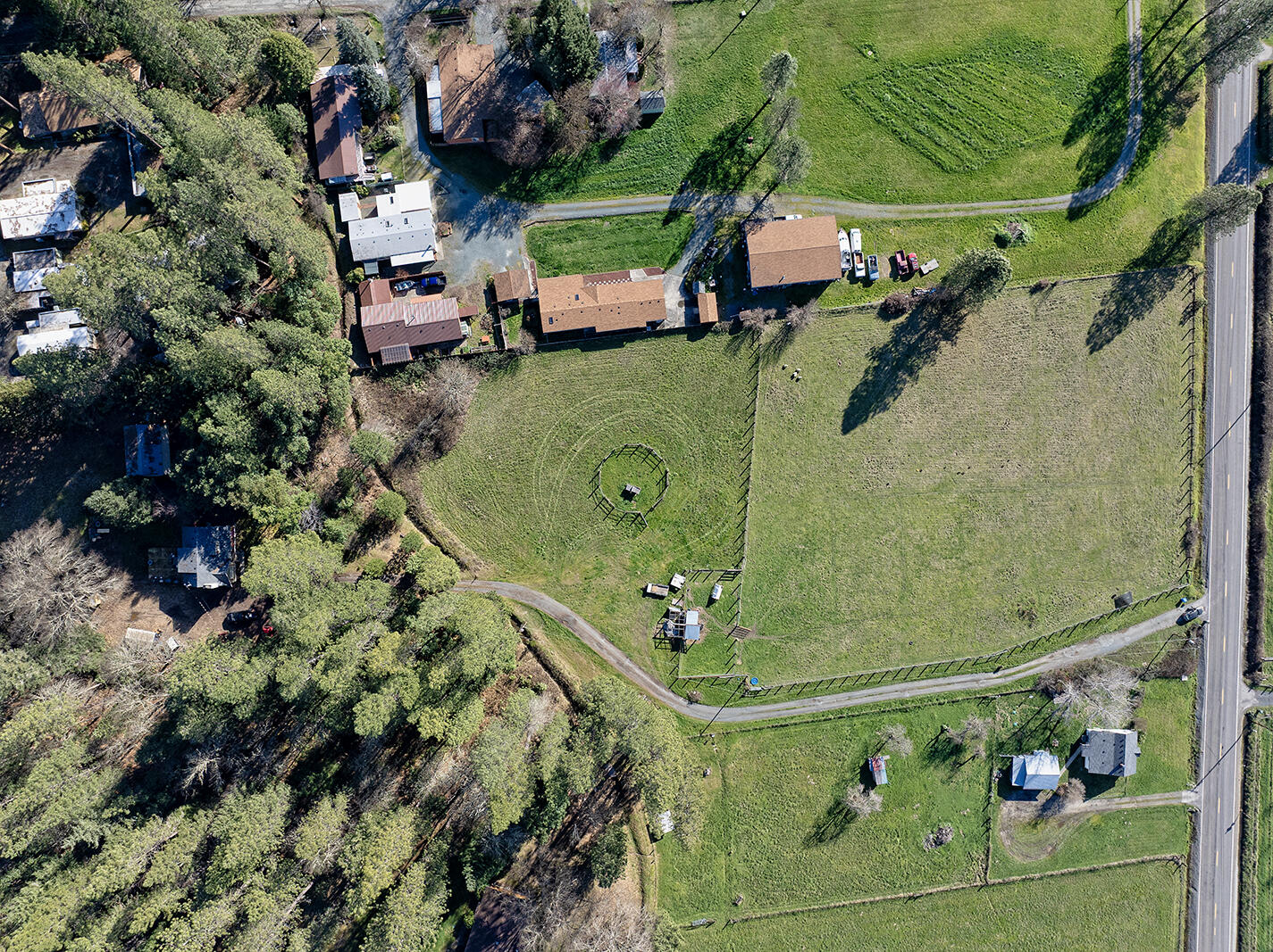 6324 East Evans Creek Road Rogue River, OR 97537 - Photo 23 of 31 an aerial view of a residential houses with outdoor space