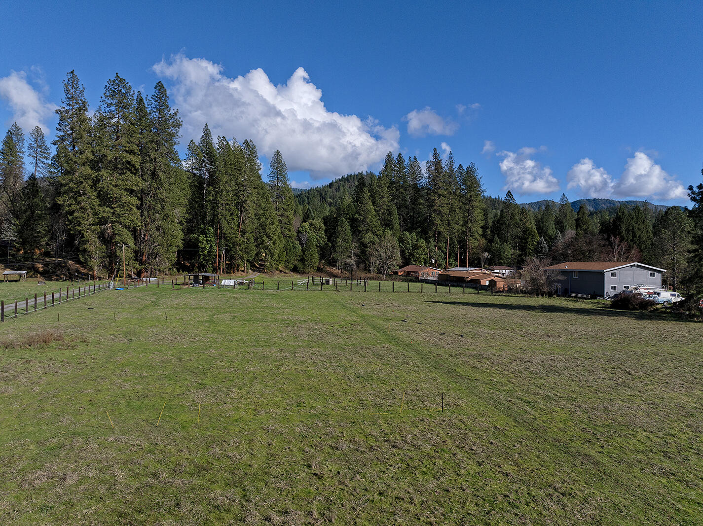 6324 East Evans Creek Road Rogue River, OR 97537 - Photo 28 of 31 a view of a park with large trees