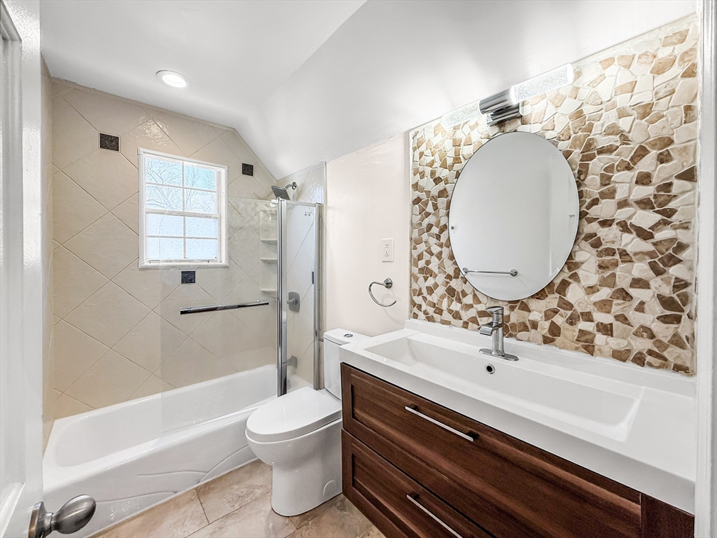 6 Venice Street, Unit B3 Danvers, MA 01923 - Photo 20 of 41