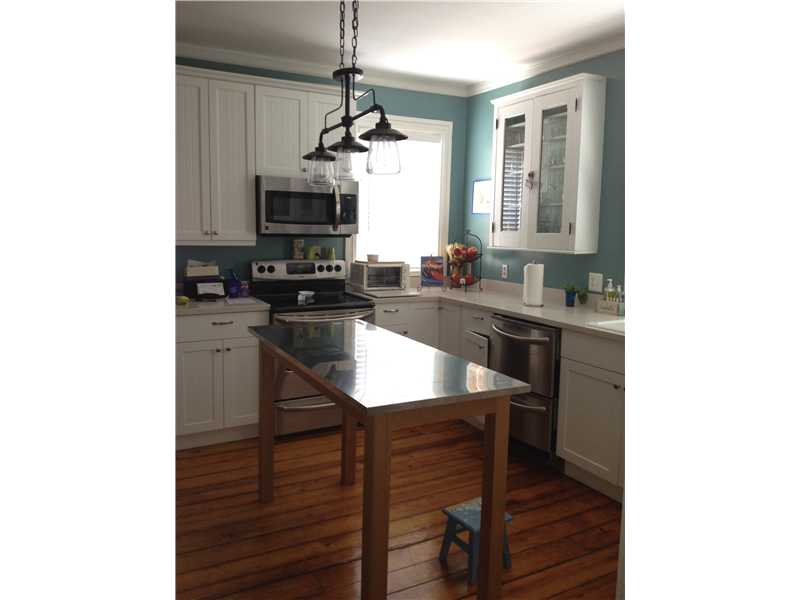 375 Spring Street Newport, RI 02840 - Photo 3 of 13 Kitchen.