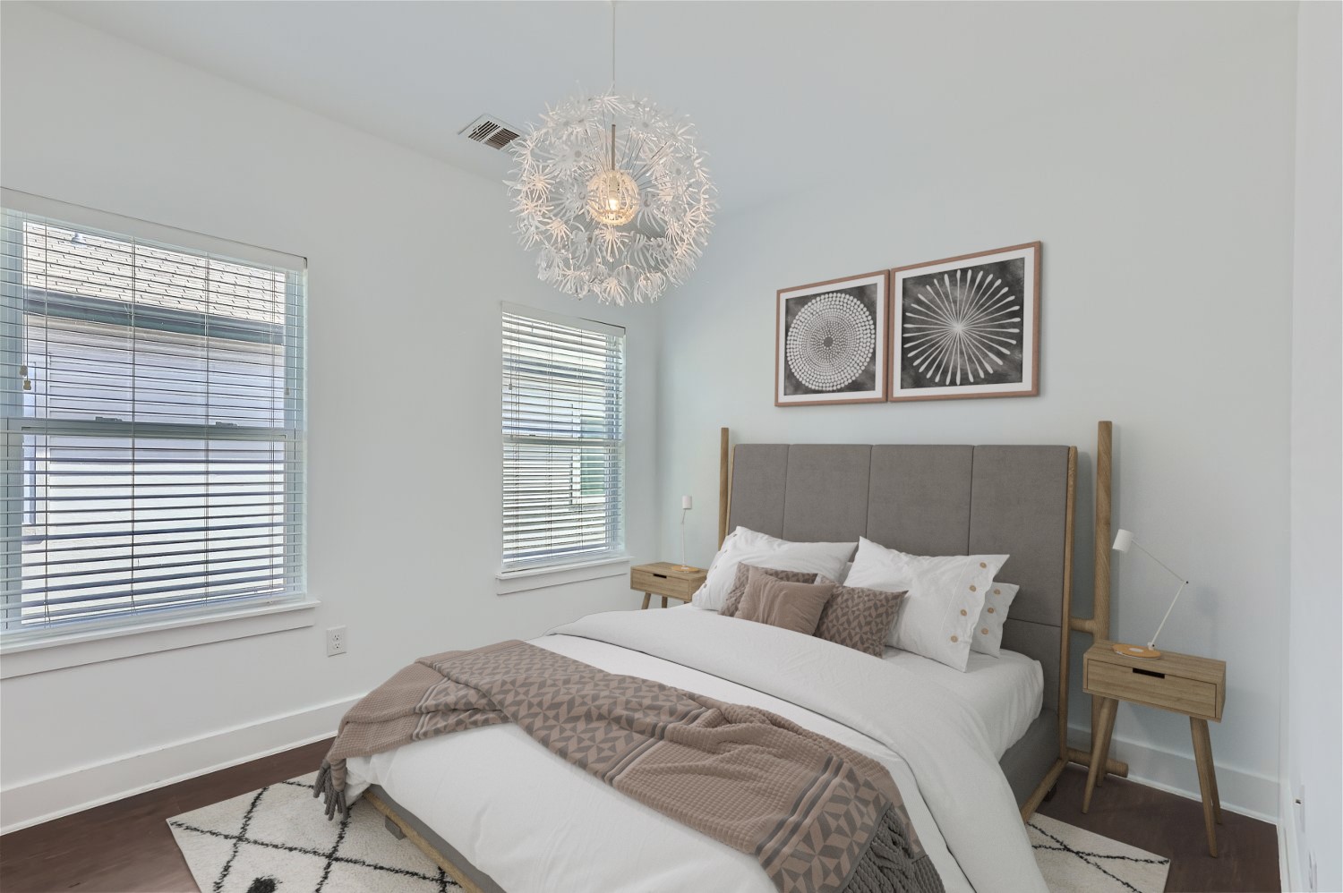 3721 Munson Street Austin, TX 78721 - Photo 9 of 16 virtually staged