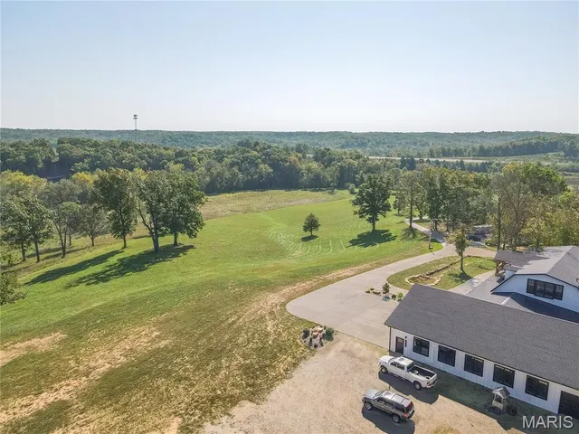 $1,375,000 | 835 Monday Lane, Williamsville, MO 63967