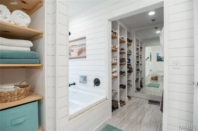 $1,375,000 | 835 Monday Lane, Williamsville, MO 63967